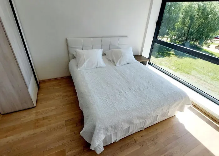 Lägenhet Vallikaeaeru